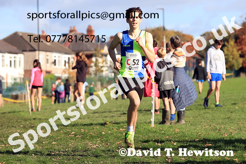 Senior men, 2024 Northern Cross Country Relays, Graves Park, Sheffield.   Photo: David T. Hewitson/Sports for All Pics